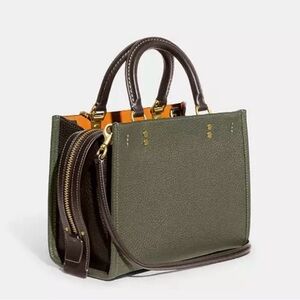 coach rogue 25 olive green crossbody bag euc